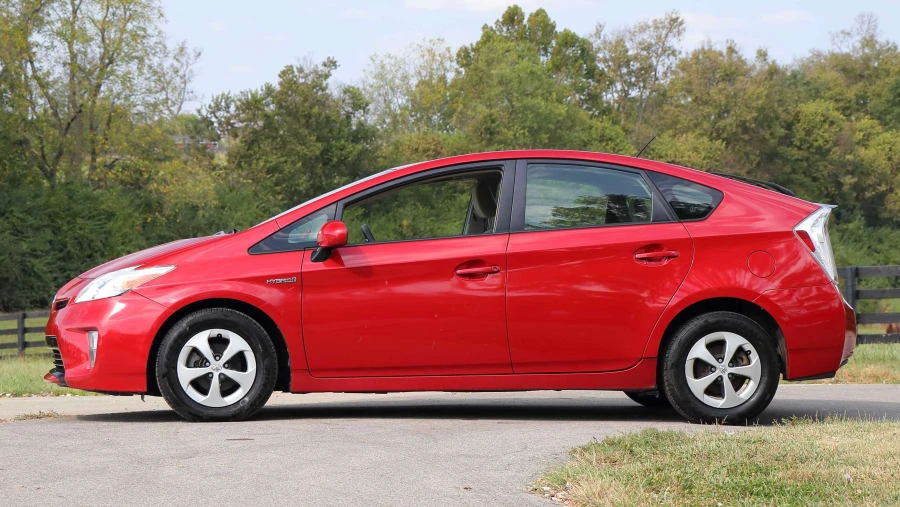 2013 Toyota Prius 3rd Gen - Image 8 of 12