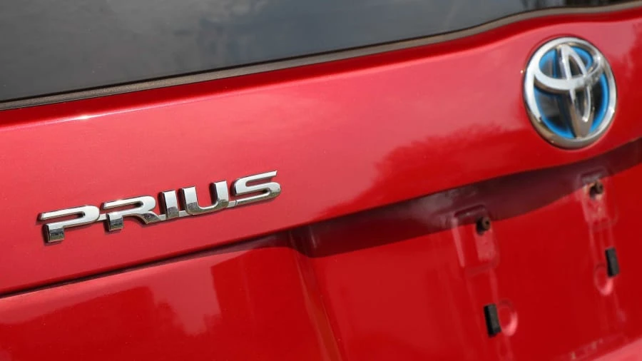 2013 Toyota Prius 3rd Gen - Image 9 of 12