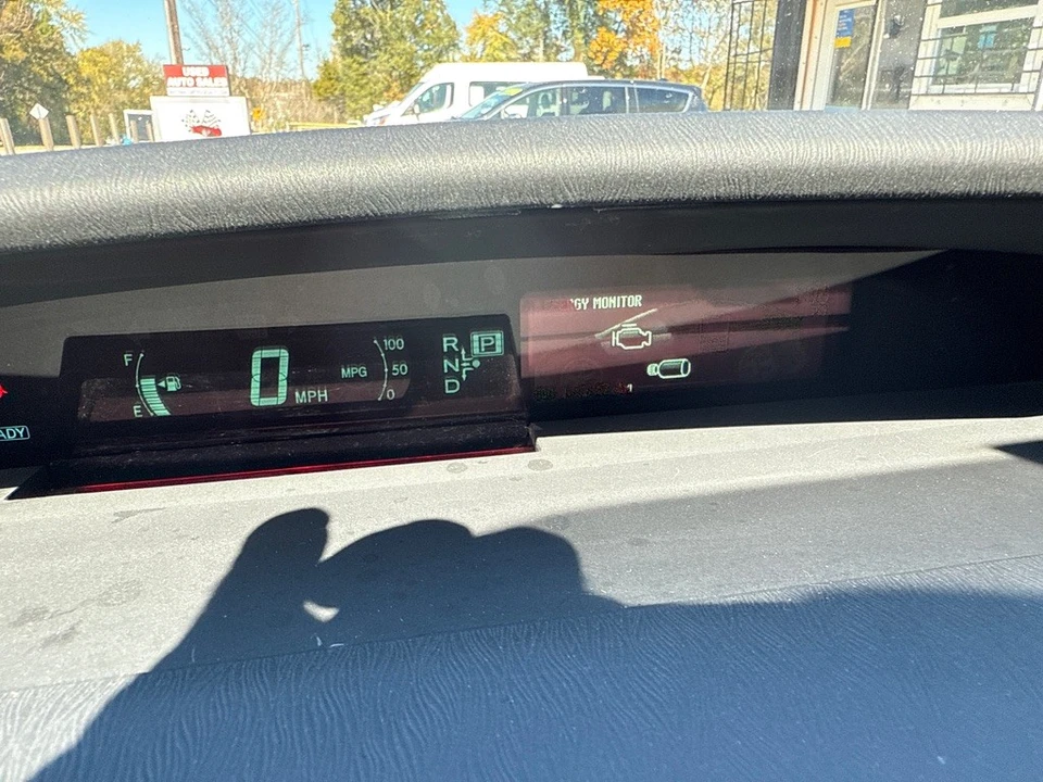 2013 Toyota Prius 3rd Gen - Image 12 of 15