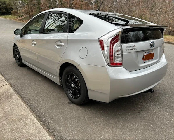 2013 Toyota Prius 3rd Gen - Image 6 of 20