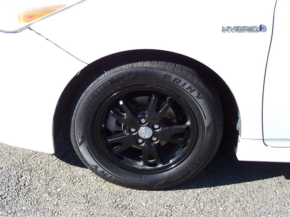 2013 Toyota Prius 3rd Gen - Image 11 of 12