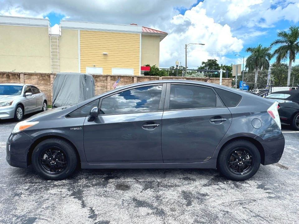 2013 Toyota Prius 3rd Gen - Image 12 of 12