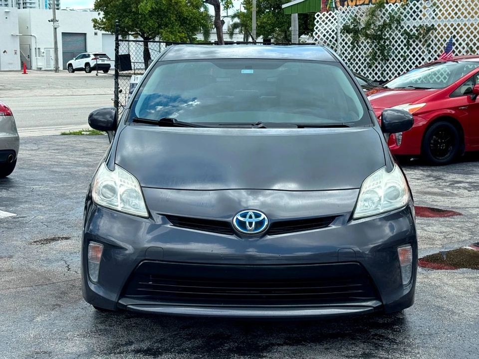 2013 Toyota Prius 3rd Gen - Image 11 of 12