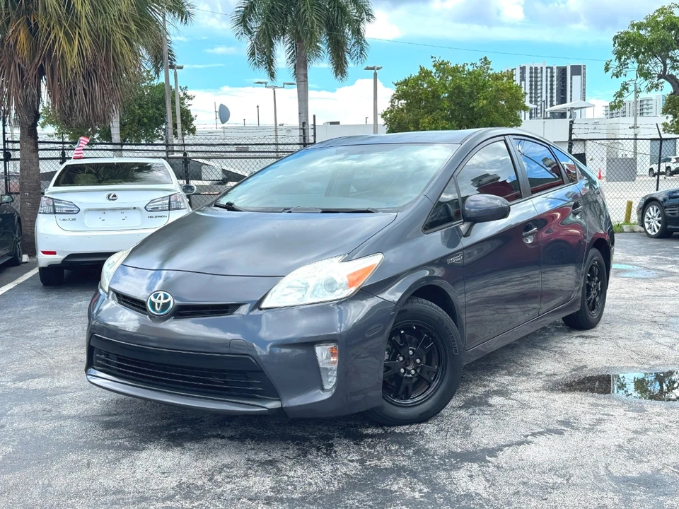 2013 Toyota Prius 3rd Gen - Image 7 of 12