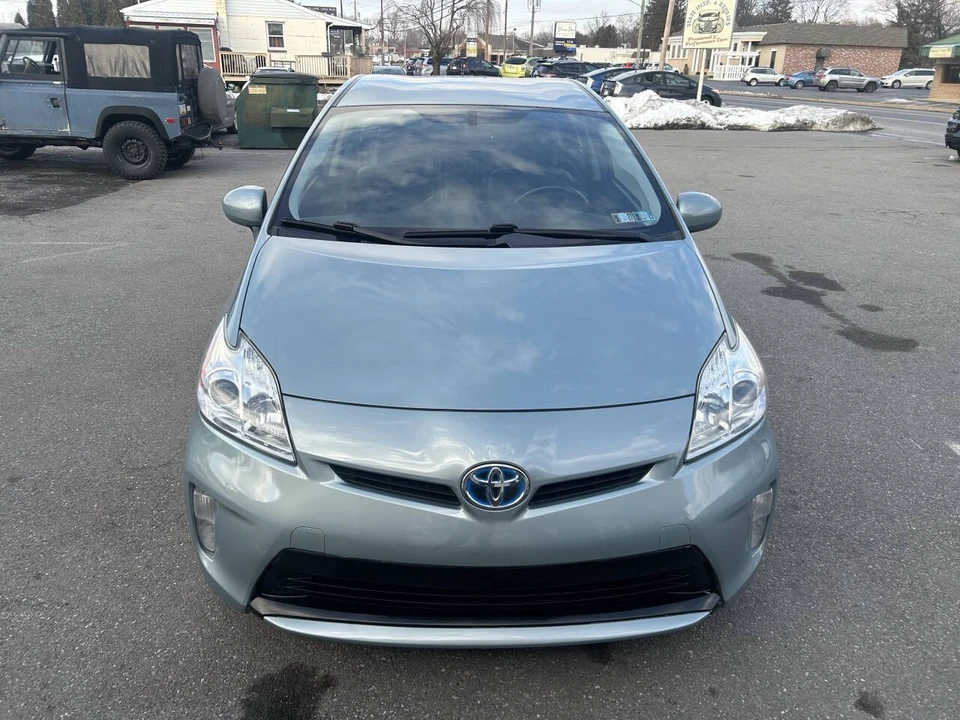 2013 Toyota Prius 3rd Gen - Image 2 of 25