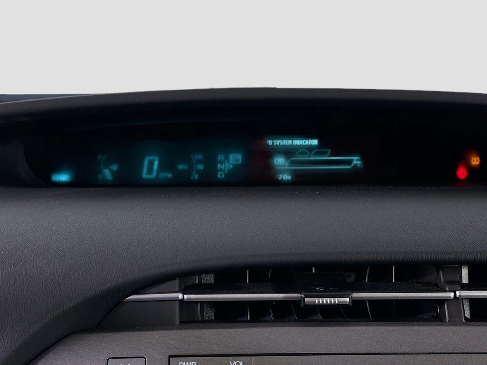 2013 Toyota Prius 3rd Gen - Image 15 of 21