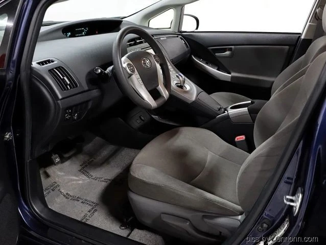 2013 Toyota Prius 3rd Gen - Image 12 of 21