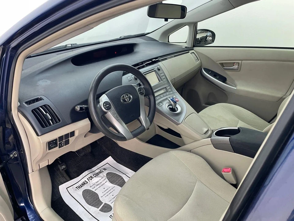 2013 Toyota Prius 3rd Gen - Image 11 of 21