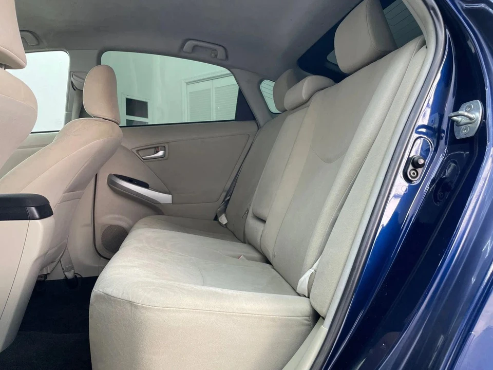 2013 Toyota Prius 3rd Gen - Image 14 of 21