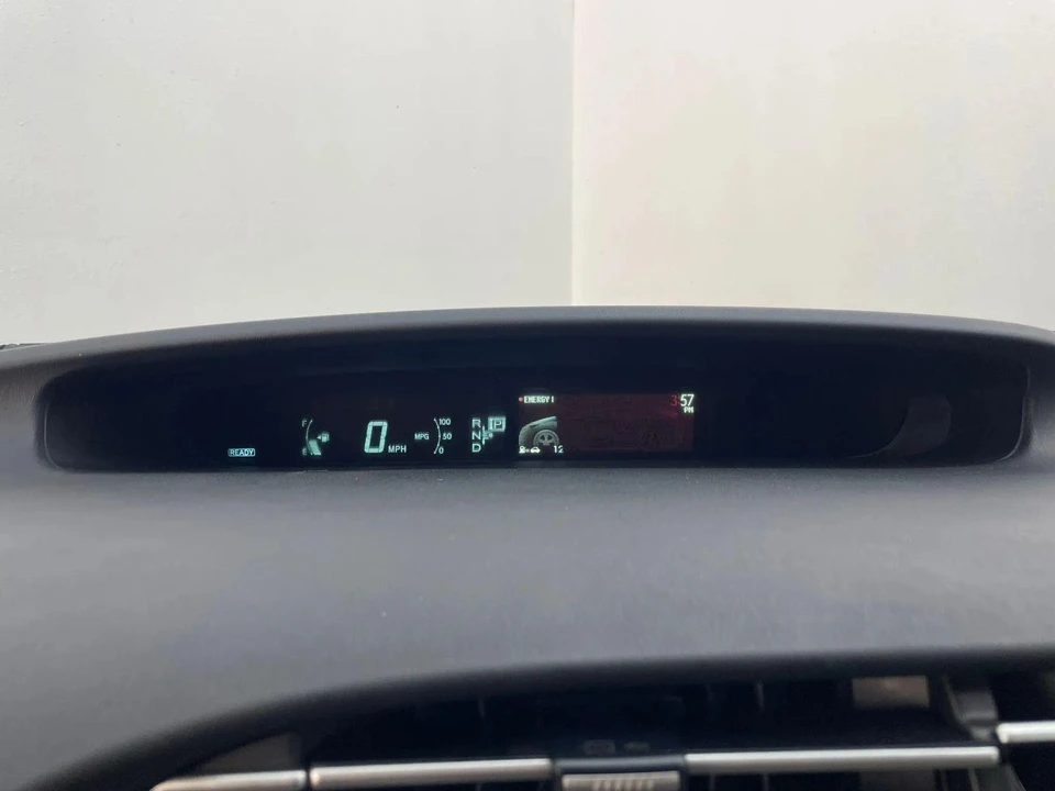 2013 Toyota Prius 3rd Gen - Image 19 of 21