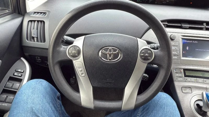 2013 Toyota Prius 3rd Gen - Image 10 of 12