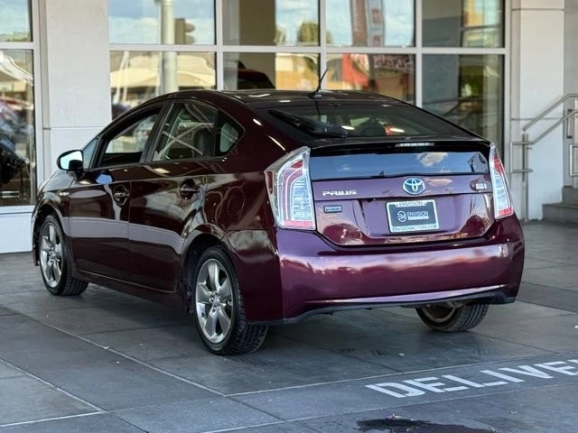 2013 Toyota Prius 3rd Gen - Image 9 of 12