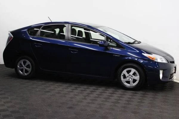 2013 Toyota Prius 3rd Gen - Image 3 of 21