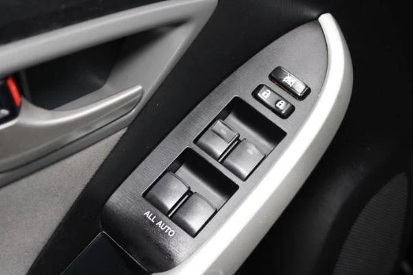 2013 Toyota Prius 3rd Gen - Image 11 of 21