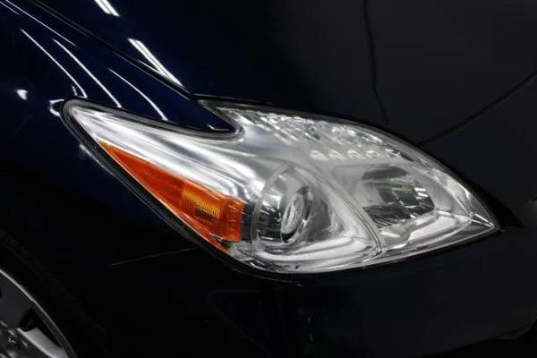 2013 Toyota Prius 3rd Gen - Image 6 of 21