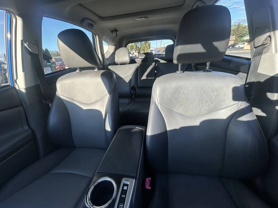 2013 Toyota Prius 3rd Gen - Image 18 of 21