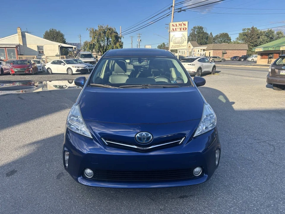 2013 Toyota Prius 3rd Gen - Image 2 of 21
