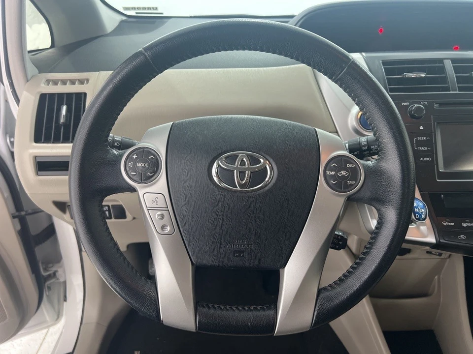 2013 Toyota Prius 3rd Gen - Image 10 of 12
