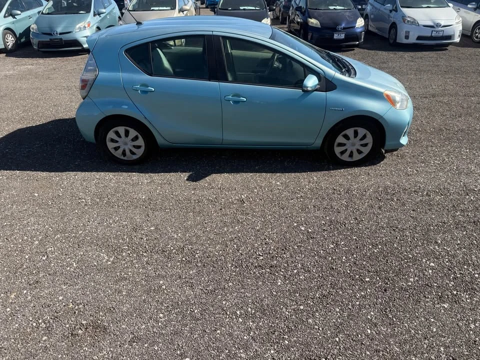 2013 Toyota Prius - Image 5 of 13