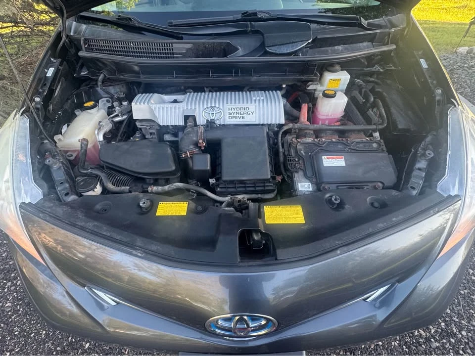 2013 Toyota Prius 3rd Gen - Image 5 of 10