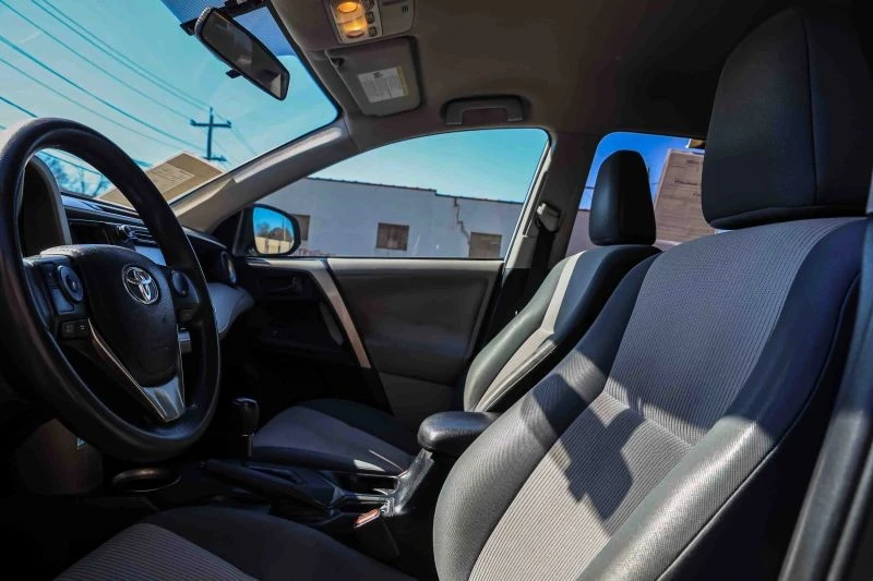 2013 Toyota RAV4 4th Gen - Image 9 of 12