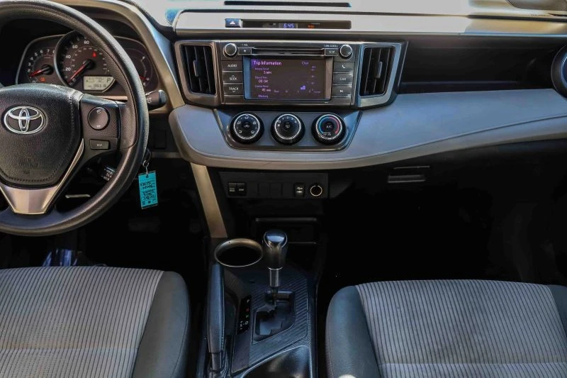 2013 Toyota RAV4 4th Gen - Image 10 of 12