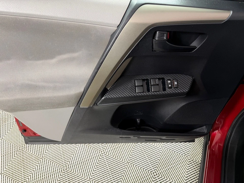 2013 Toyota RAV4 4th Gen - Image 10 of 12