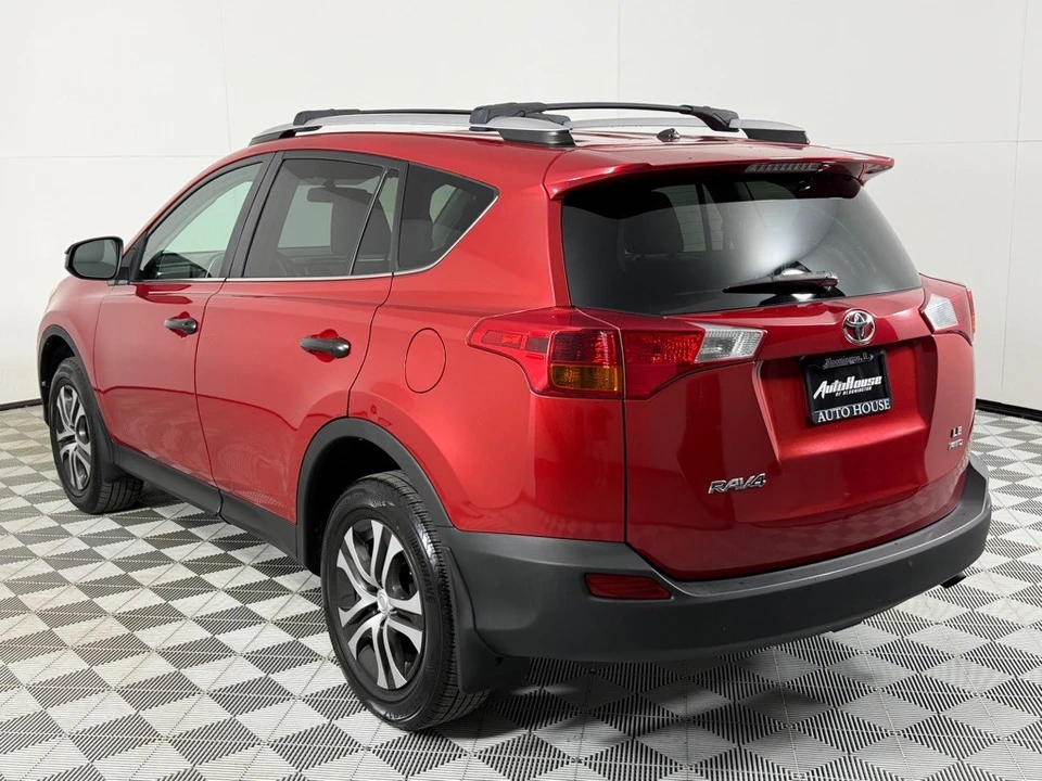 2013 Toyota RAV4 4th Gen - Image 7 of 12
