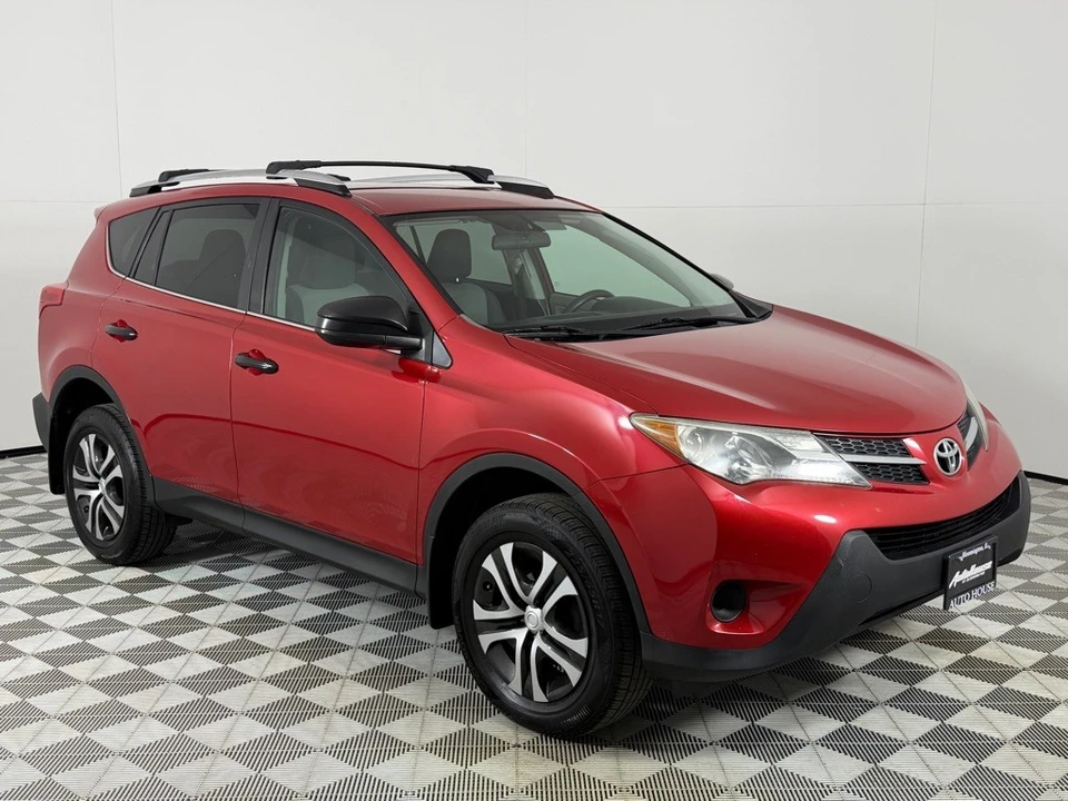 2013 Toyota RAV4 4th Gen - Image 3 of 12