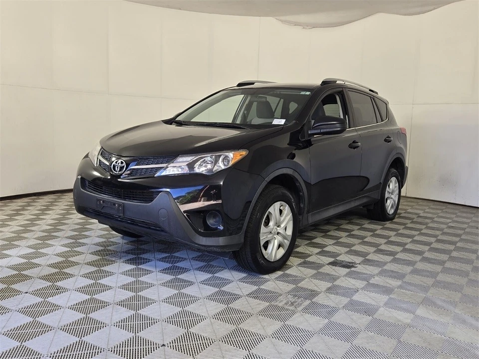 2013 Toyota RAV4 4th Gen - Image 4 of 12