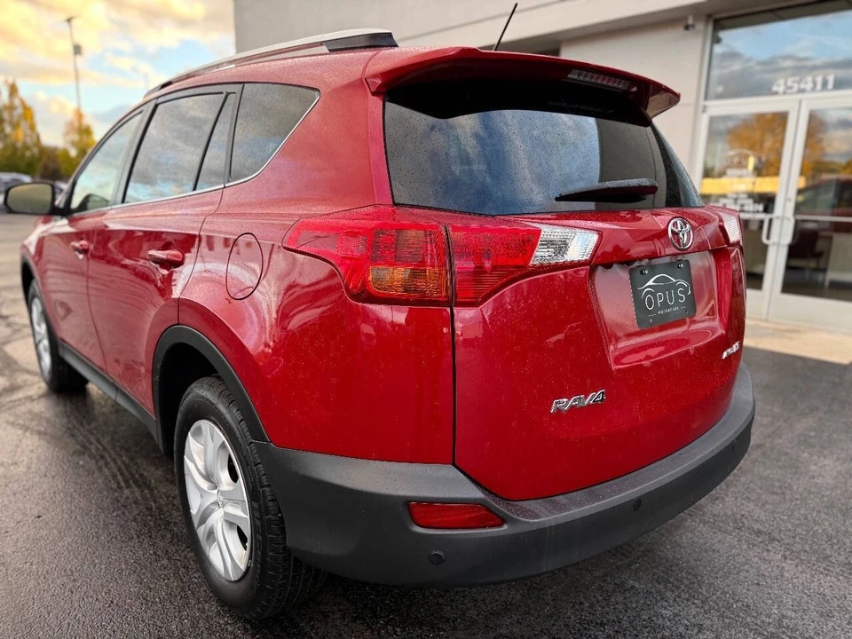 2013 Toyota RAV4 4th Gen - Image 3 of 20