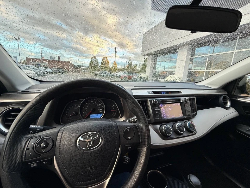 2013 Toyota RAV4 4th Gen - Image 17 of 20