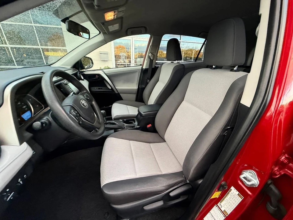 2013 Toyota RAV4 4th Gen - Image 11 of 20
