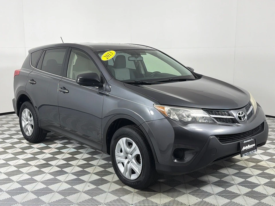 2013 Toyota RAV4 4th Gen - Image 3 of 12