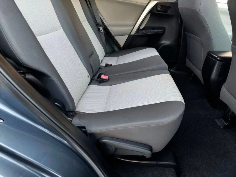 2013 Toyota RAV4 4th Gen - Image 7 of 12