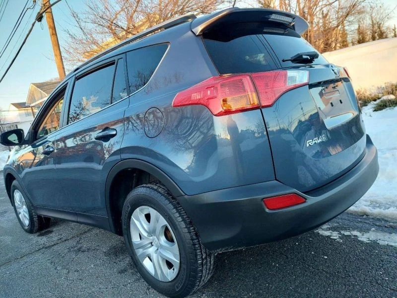 2013 Toyota RAV4 4th Gen - Image 10 of 12