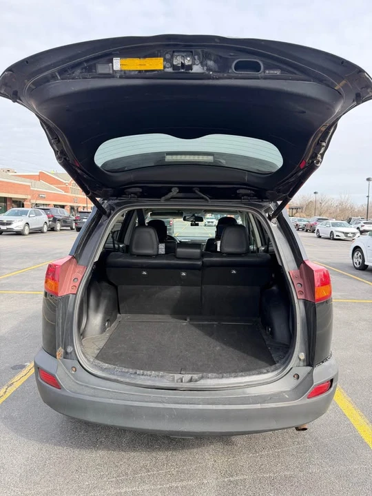 2013 Toyota RAV4 4th Gen - Image 5 of 16