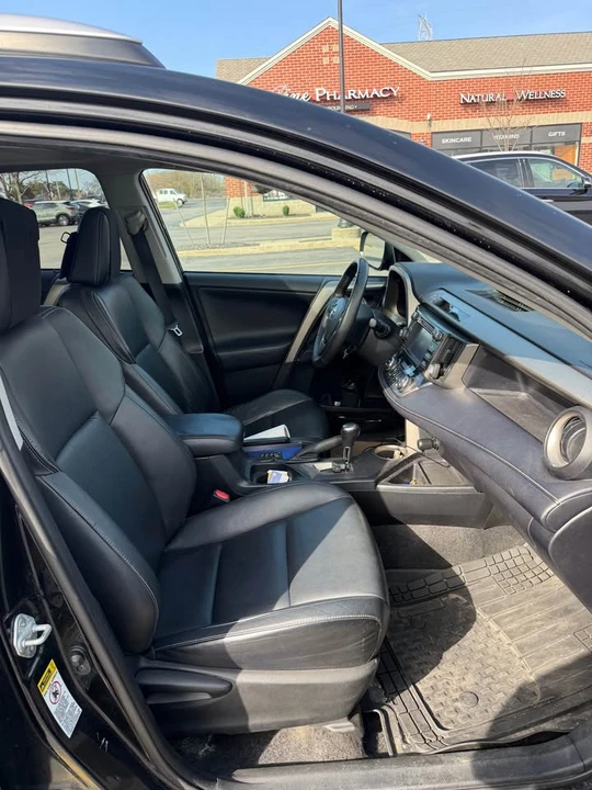 2013 Toyota RAV4 4th Gen - Image 12 of 16