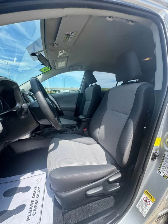 2013 Toyota RAV4 4th Gen - Image 6 of 13