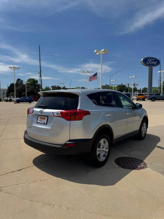 2013 Toyota RAV4 4th Gen - Image 2 of 13