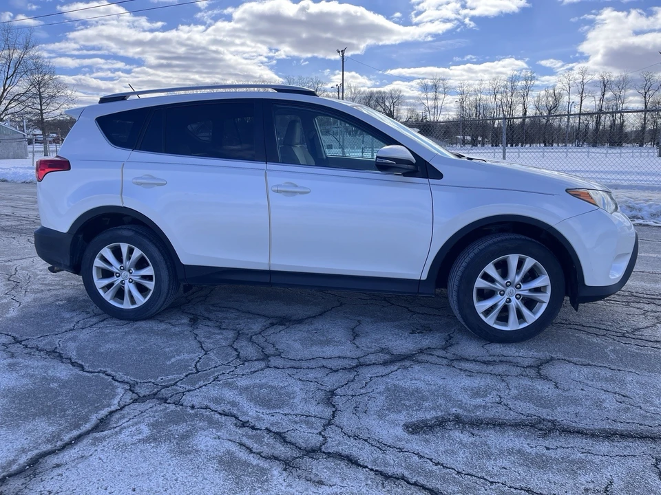 2013 Toyota RAV4 4th Gen - Image 7 of 18