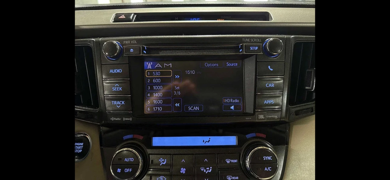 2013 Toyota RAV4 4th Gen - Image 18 of 18