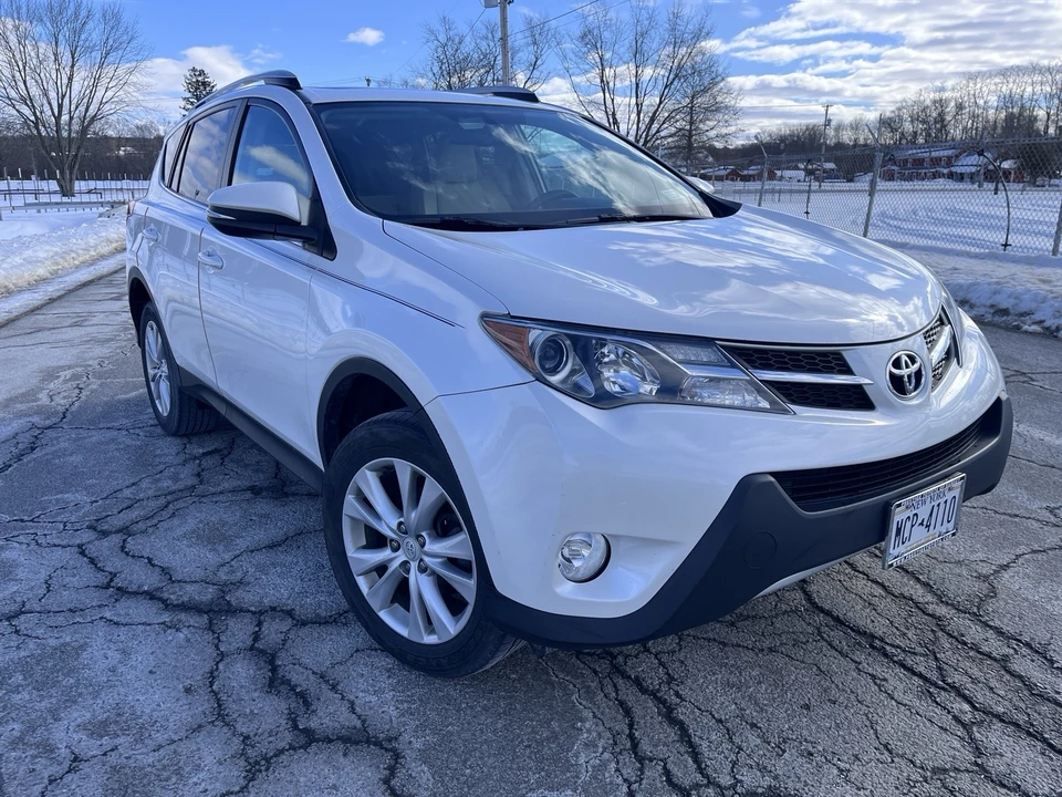 2013 Toyota RAV4 4th Gen - Image 3 of 18