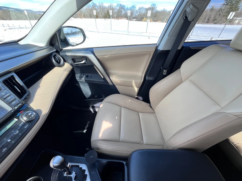 2013 Toyota RAV4 4th Gen - Image 14 of 18