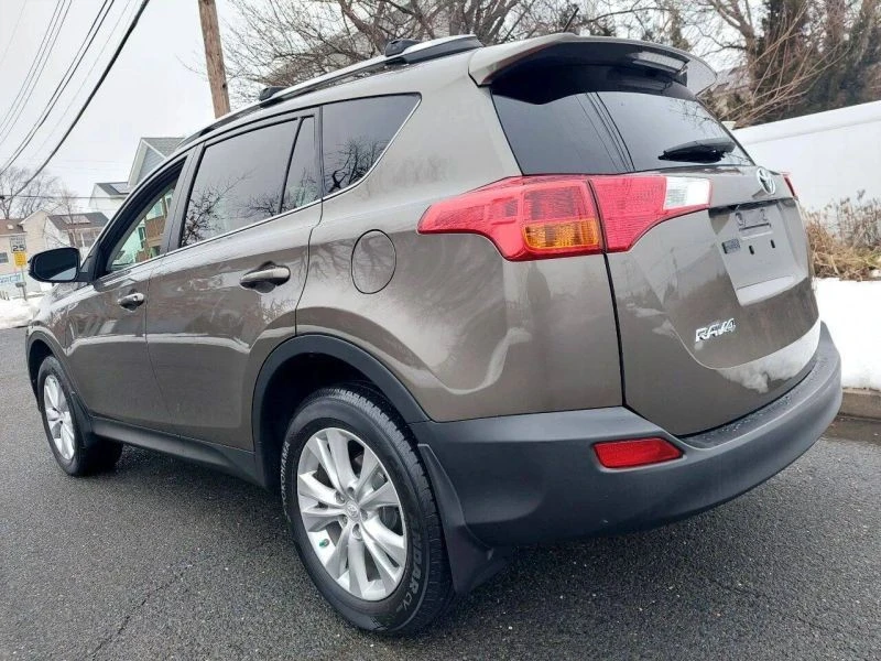 2013 Toyota RAV4 4th Gen - Image 11 of 12
