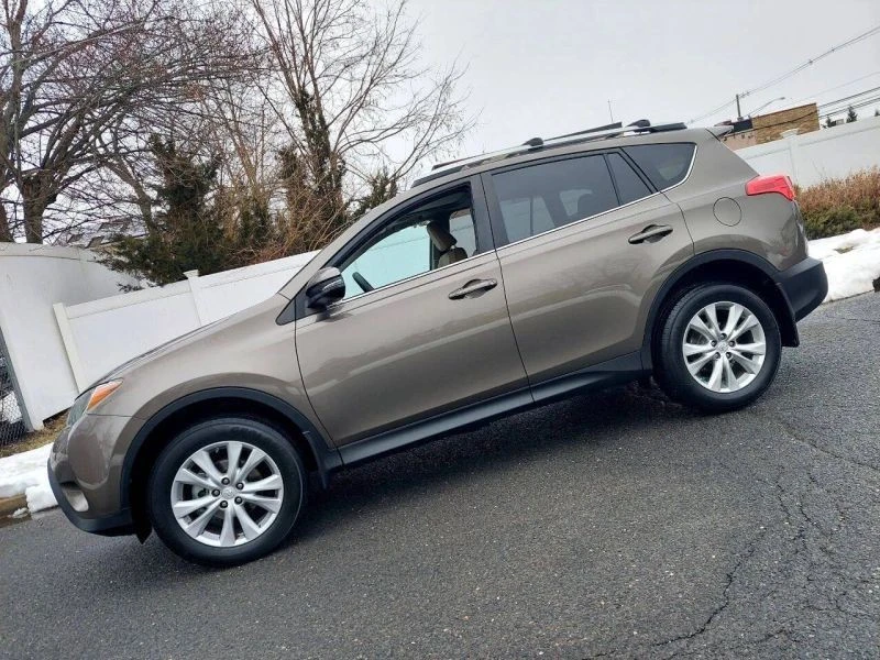 2013 Toyota RAV4 4th Gen - Image 10 of 12