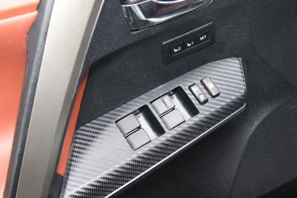 2013 Toyota RAV4 4th Gen - Image 11 of 21