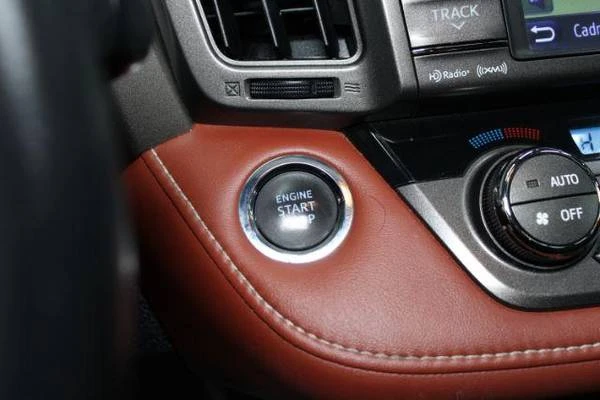 2013 Toyota RAV4 4th Gen - Image 17 of 21