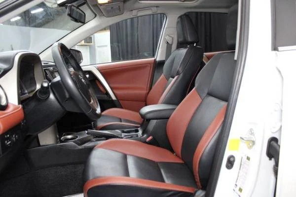 2013 Toyota RAV4 4th Gen - Image 12 of 21