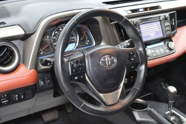 2013 Toyota RAV4 4th Gen - Image 13 of 21